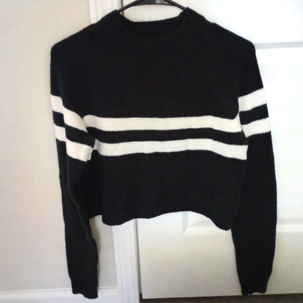 Hollister Black and White Striped Sweater